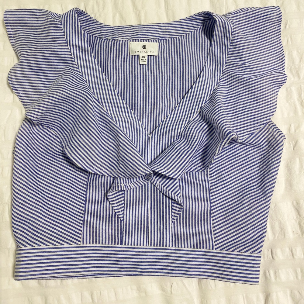 NORDSTROM SOCIALITE RUFFLE CROP TOP